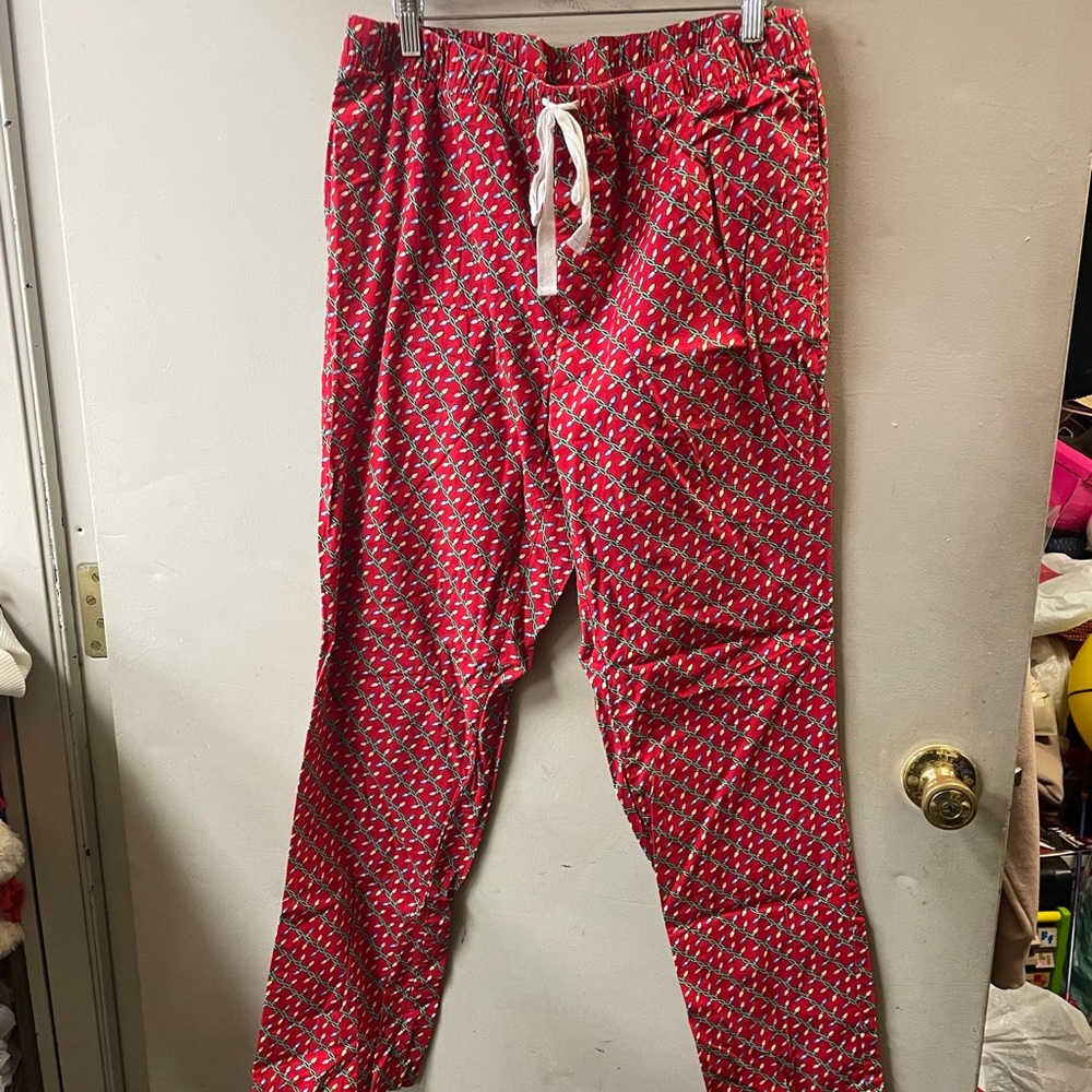 Vineyard Vines men’s size medium, 100% cotton Christmas pajama pants